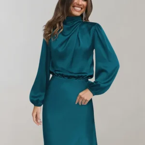 Elegante Satijnen Jurk Met Lange Mouwen